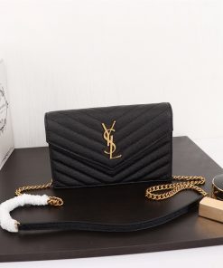 YSL イヴ サンローラン 新作 ショルダーバッグ 2104XDJ260-27720