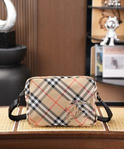 激安人気新品鞄 バッグ バーバリー 2WAY 斜め挂けバッグ 2606GDSJ240-8385-1