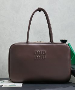 人気商品 超美品 ミュウミュウ 鞄 レザートートバッグ 2606zfJ850-5BB117-01