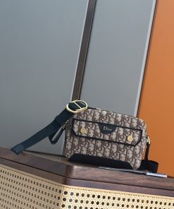 クリスチャンディオール入荷 カバン メンズ 斜め挂けバッグ 26016YTJ000-93979-027