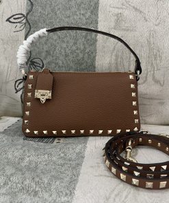 ヴァレンティノ カバン バッグ ショルダーハンドバッグ GARAVANI ROCKSTUD 2606CHJ000-2047-1
